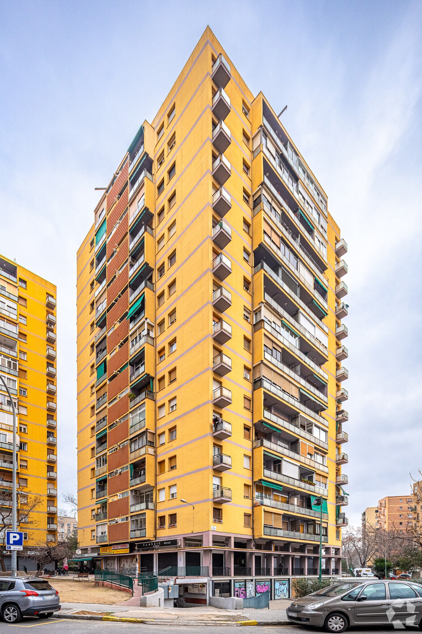 Immeuble residentiel dans Barcelone, Barcelona à vendre Photo principale- Image 1 de 2