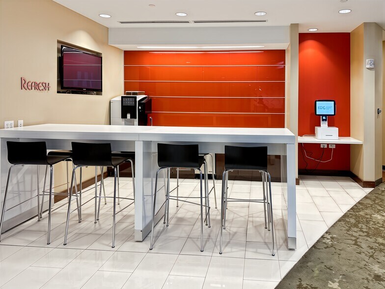 4000 hollywood Blvd, Hollywood, FL for lease - Interior Photo - Image 2 of 21