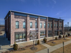 9301 Ra Young Jr Dr, Fort Smith, AR à louer Photo intérieure- Image 2 de 6