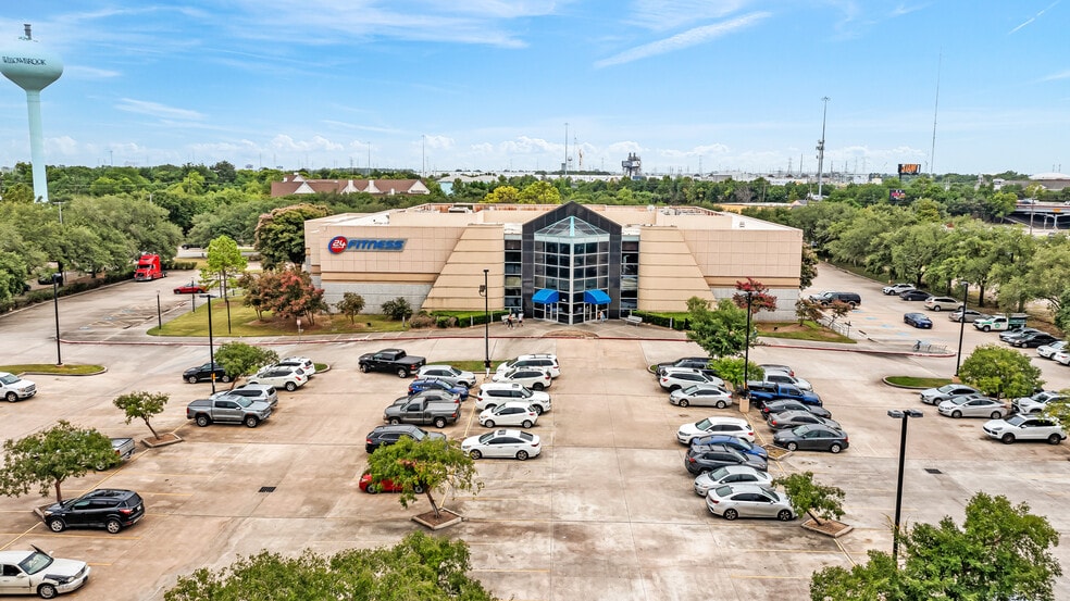 7300 W Greens Rd, Houston, TX for sale - Building Photo - Image 1 of 9