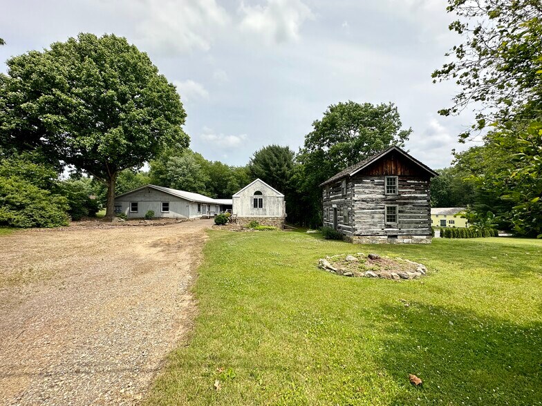 1007 Leesburg Station Rd, Mercer, PA à louer - Photo du bâtiment - Image 2 de 12