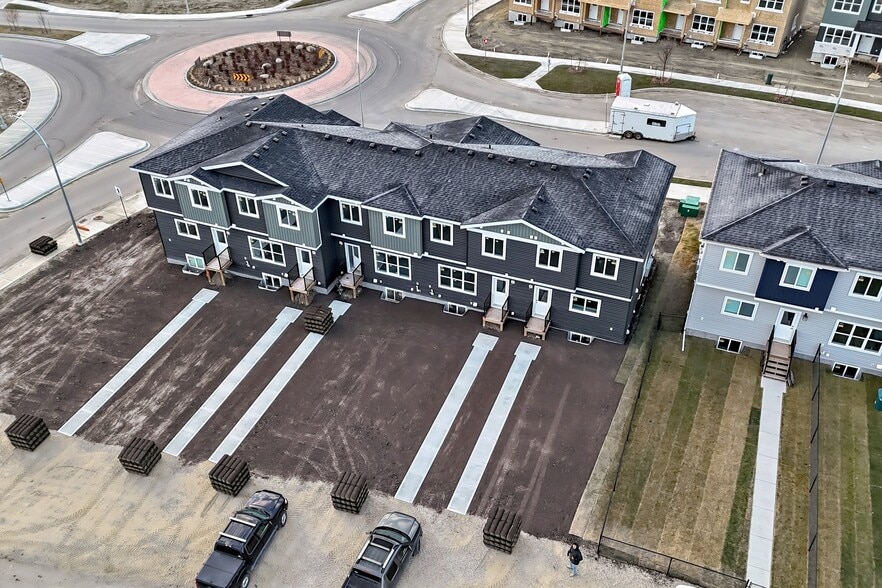11-22 Grayhawk Blvd, Benalto, AB à vendre - Photo du bâtiment - Image 2 de 13