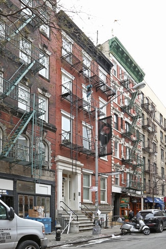 More details for 228 Thompson St, New York, NY - Retail for Lease