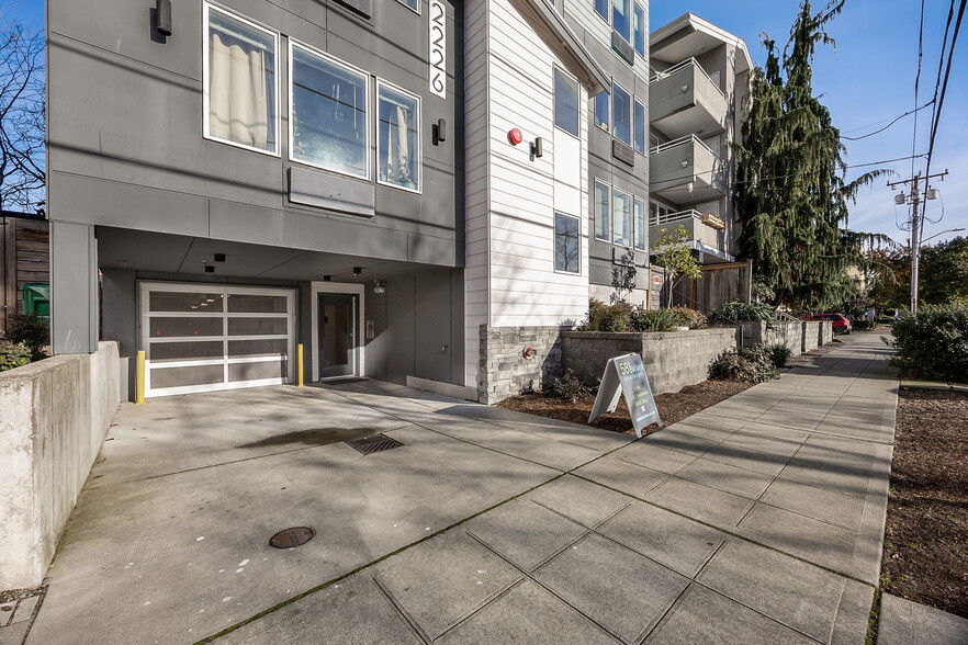 2226 NW 58th St, Seattle, WA for sale - Building Photo - Image 3 of 14