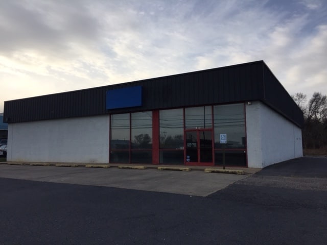 2655 S Main St, Harrisonburg, VA for lease - Primary Photo - Image 1 of 1