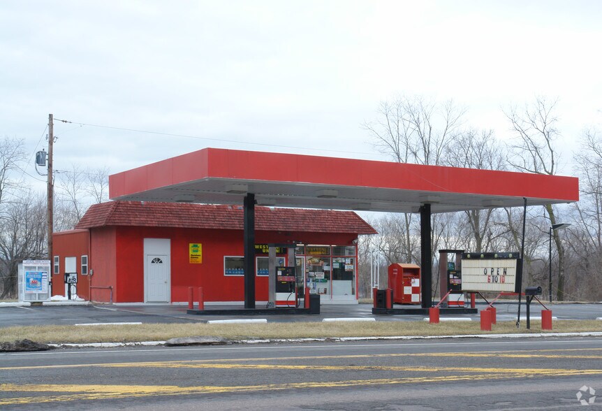 16392 Route 15, Allenwood, PA à vendre - Photo du bâtiment - Image 2 de 29