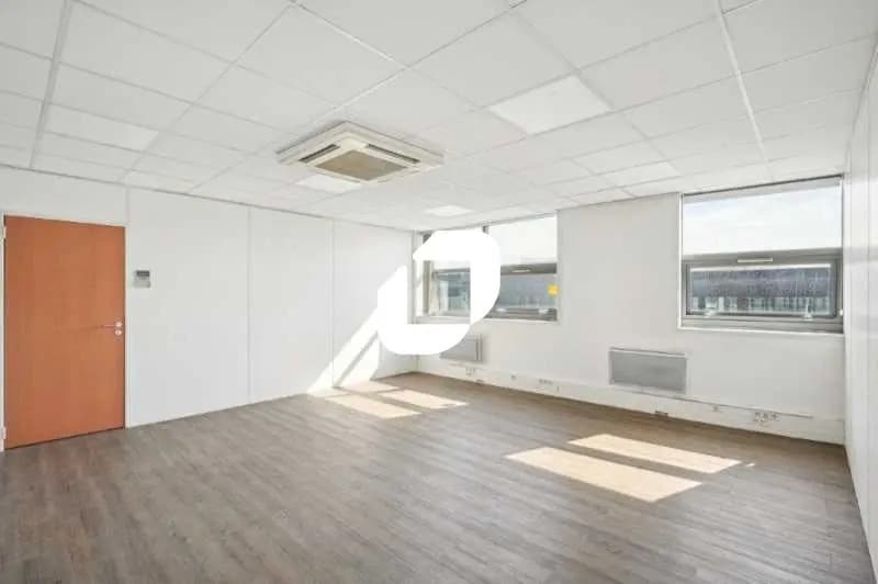 Bureau dans Asnières-sur-Seine à vendre - Photo intérieure - Image 3 de 10