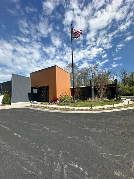 2200 S Main St, Blacksburg, VA for sale - Building Photo - Image 3 of 8