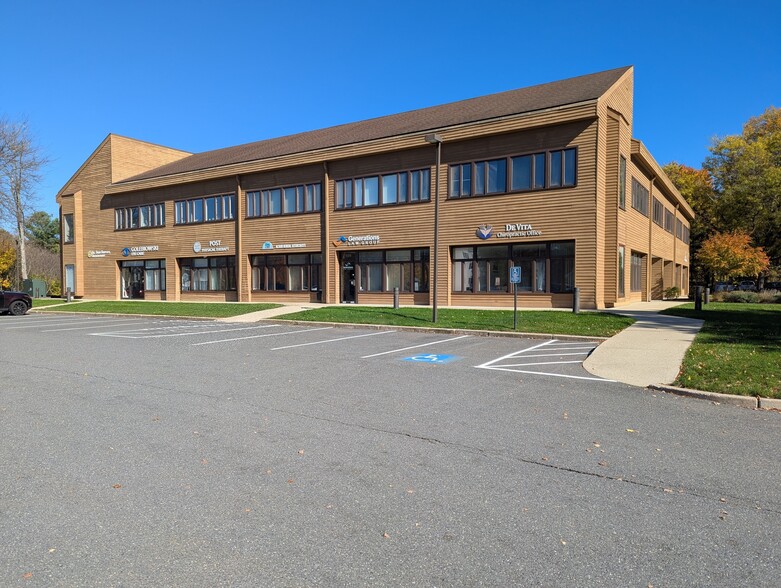 5 Commercial Condos For Sale portfolio of 5 properties for sale on LoopNet.ca - Building Photo - Image 2 of 3