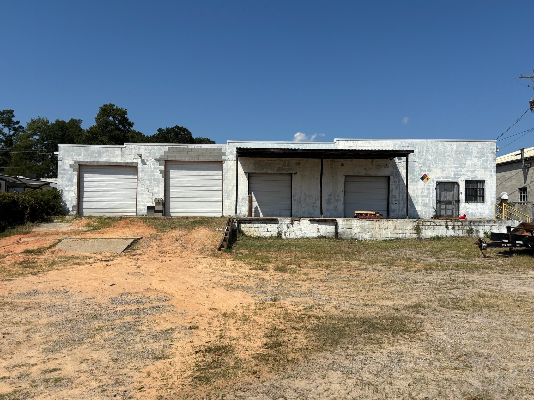 913-915 Poplar St, Cayce, SC for lease Building Photo- Image 1 of 4