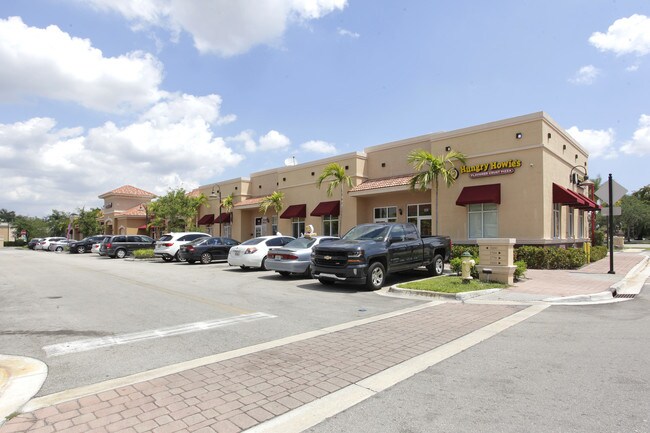 Plus de détails pour 2600 S University Dr, Miramar, FL - Commerce de détail à louer