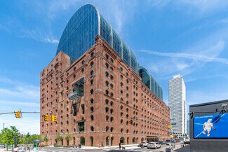 Plus de détails pour 300 Kent Ave, Brooklyn, NY - Bureau à louer