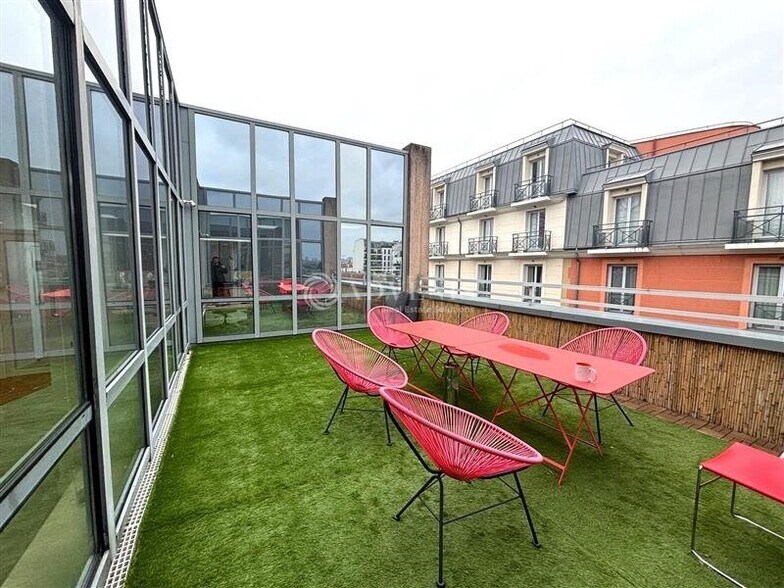 Bureau dans Neuilly-Plaisance à louer - Photo du bâtiment - Image 2 de 7