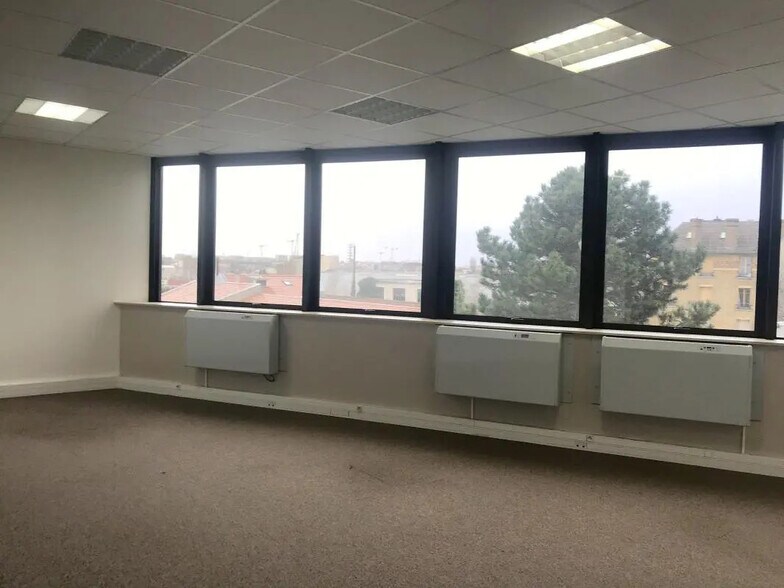 Bureau dans Argenteuil à vendre - Photo intérieure - Image 3 de 7