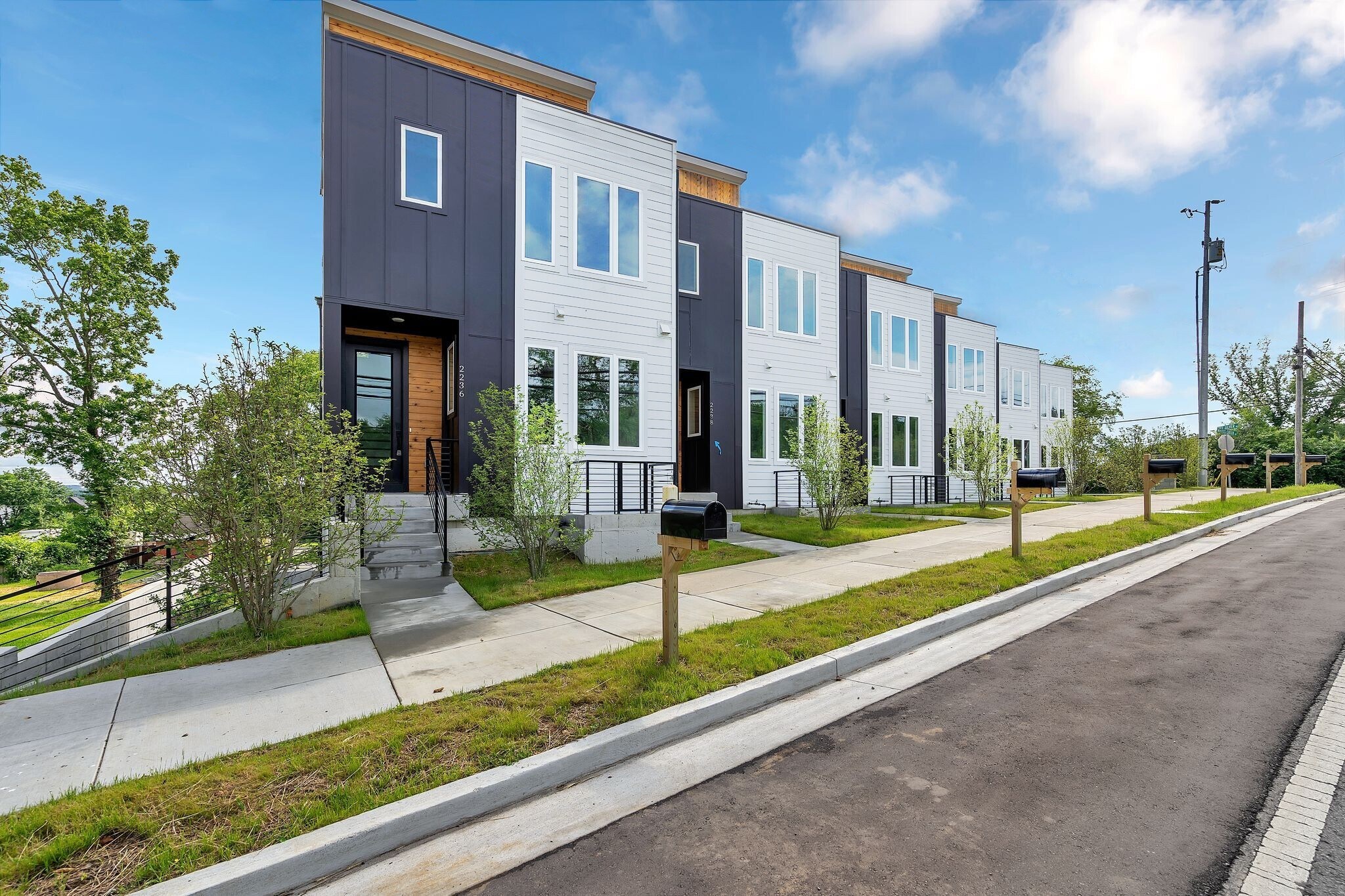 2236 Whites Creek Pike, Nashville, TN à vendre Photo du bâtiment- Image 1 de 1