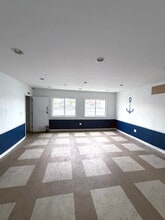 15913 Crossbay Blvd, Howard Beach, NY for lease Interior Photo- Image 2 of 5
