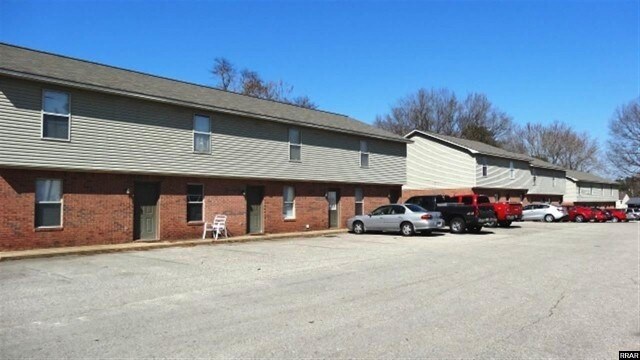 Martin, TN Multi-Family Portfolio portefeuille de 2 propriétés à vendre sur LoopNet.ca - Photo principale - Image 1 de 4