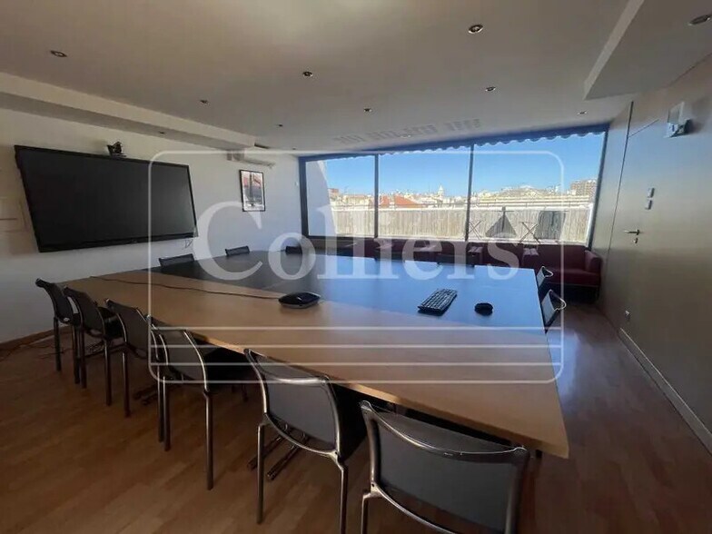 Bureau dans Marseille à louer - Photo du bâtiment - Image 2 de 11