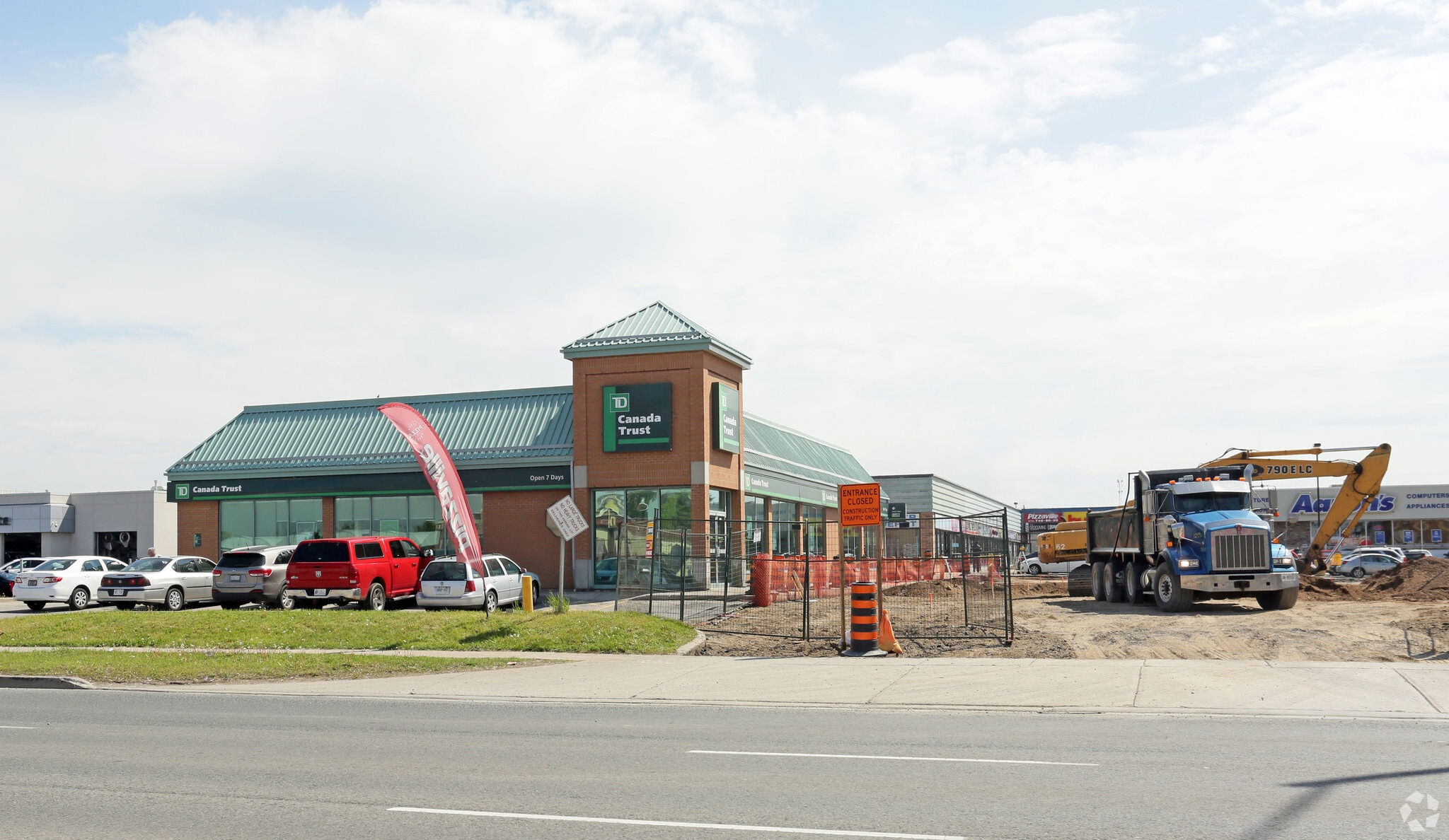 425 Hespeler Rd, Cambridge, ON for sale Primary Photo- Image 1 of 1