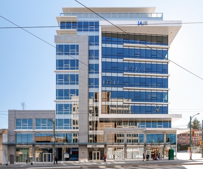 988 W Broadway, Vancouver, BC à louer - Photo du bâtiment - Image 3 de 15