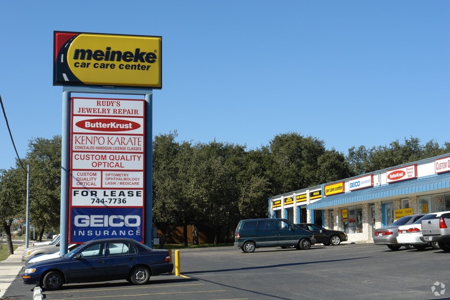 1626-1632 Pat Booker Rd, Universal City, TX for lease - Building Photo - Image 2 of 15