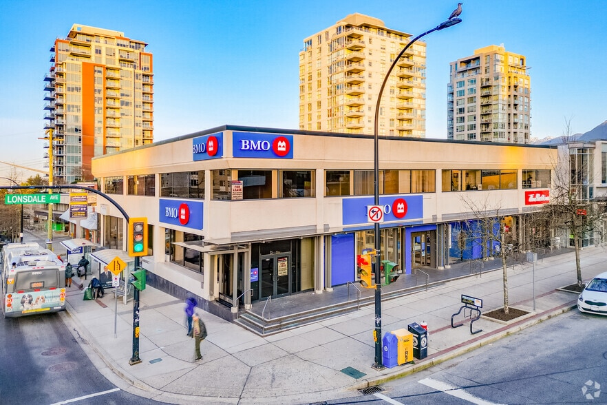1501-1529 Lonsdale Ave, North Vancouver, BC for lease - Building Photo - Image 1 of 6