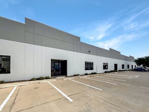 3916 Gattis School Rd, Round Rock, TX for lease Building Photo- Image 1 of 12