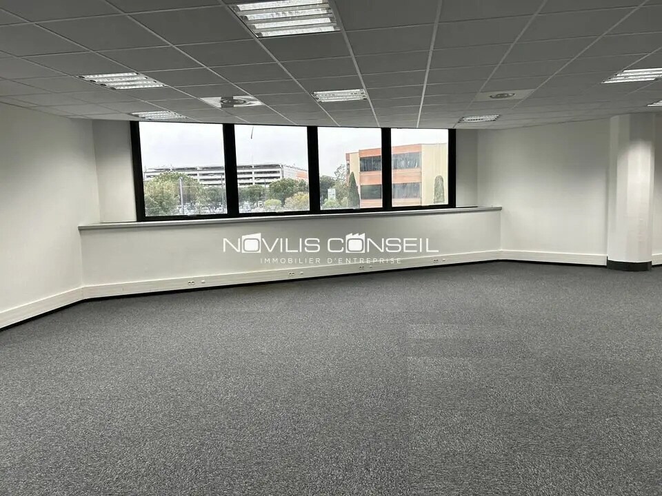 Office in Blagnac for lease Building Photo- Image 1 of 17