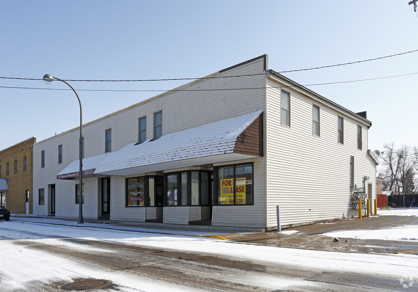 183 Main Ave, Winsted, MN for lease - Building Photo - Image 3 of 3