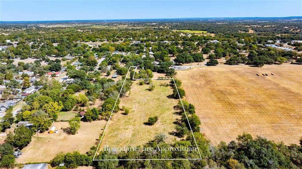 1501 Bowie st, Luling, TX for sale - Building Photo - Image 3 of 13