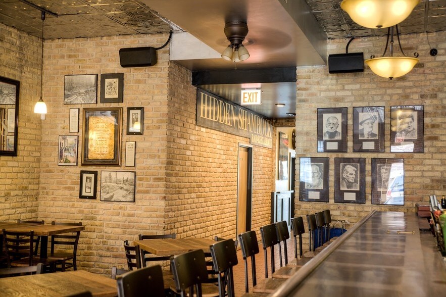 2723 N Halsted St, Chicago, IL à vendre - Photo du bâtiment - Image 3 de 63