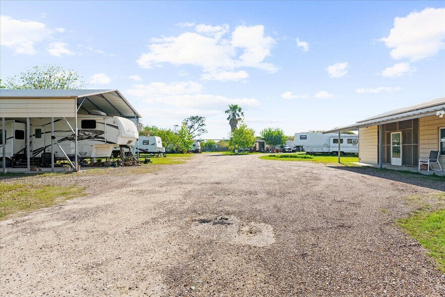 115 Byers Dr, Port O Connor, TX à vendre - Photo du bâtiment - Image 3 de 37