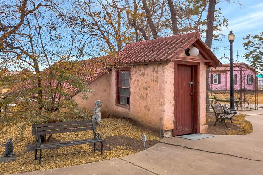 2501 S Grand St, Amarillo, TX à vendre - Photo du bâtiment - Image 2 de 28