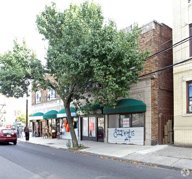 155-157 Academy St, Jersey City, NJ for lease - Primary Photo - Image 1 of 19
