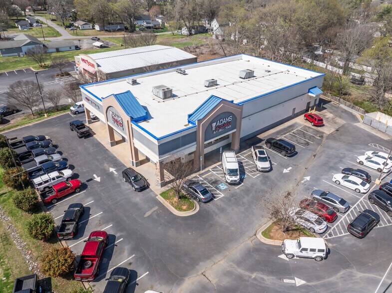 520 E Trade St, Dallas, NC à vendre - Aérien - Image 3 de 14