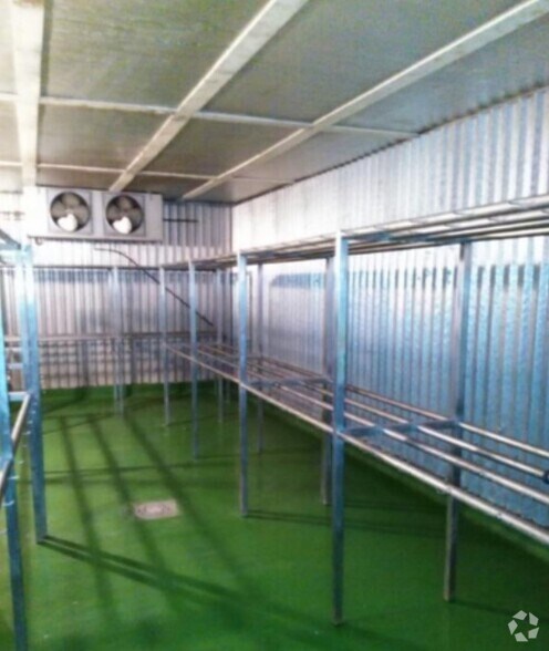 Industriel dans Cuenca, Cuenca à vendre - Photo du bâtiment - Image 2 de 3