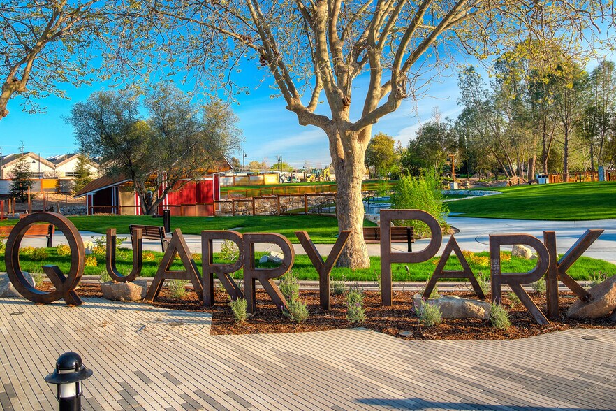 5255 Pacific St, Rocklin, CA à vendre - Photo du bâtiment - Image 2 de 5