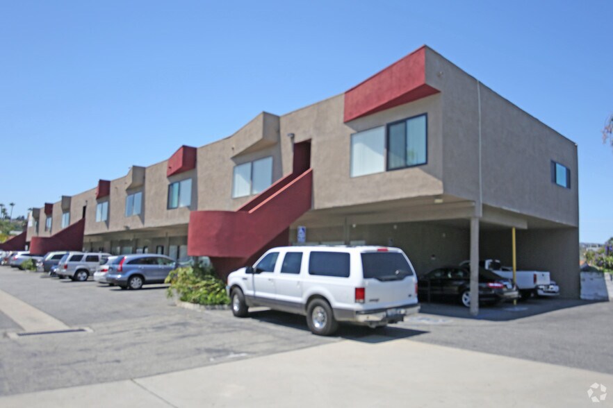 2049 Pacific Coast Hwy, Lomita, CA à louer - Photo du bâtiment - Image 2 de 6
