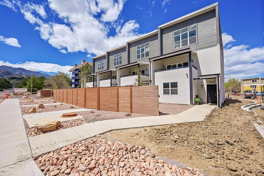 904 Arcturus Dr, Colorado Springs, CO for sale - Building Photo - Image 1 of 79