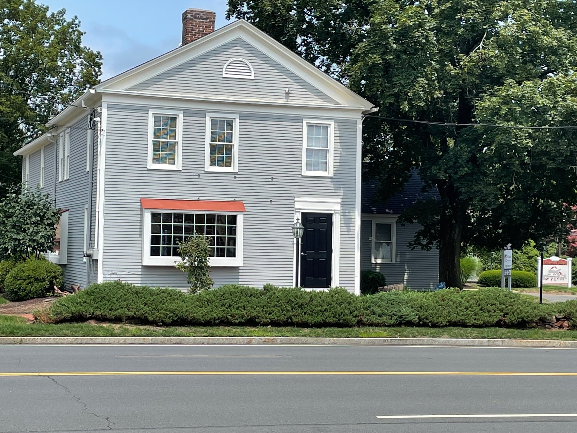 24 E Main St, Avon, CT for lease Building Photo- Image 1 of 5