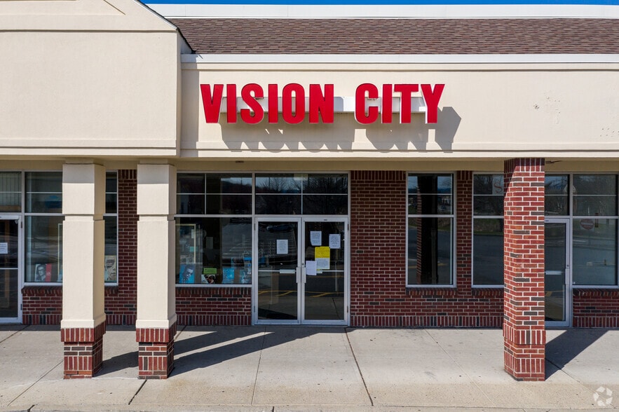 1425-1433 Route 300, Newburgh, NY for lease - Building Photo - Image 2 of 6