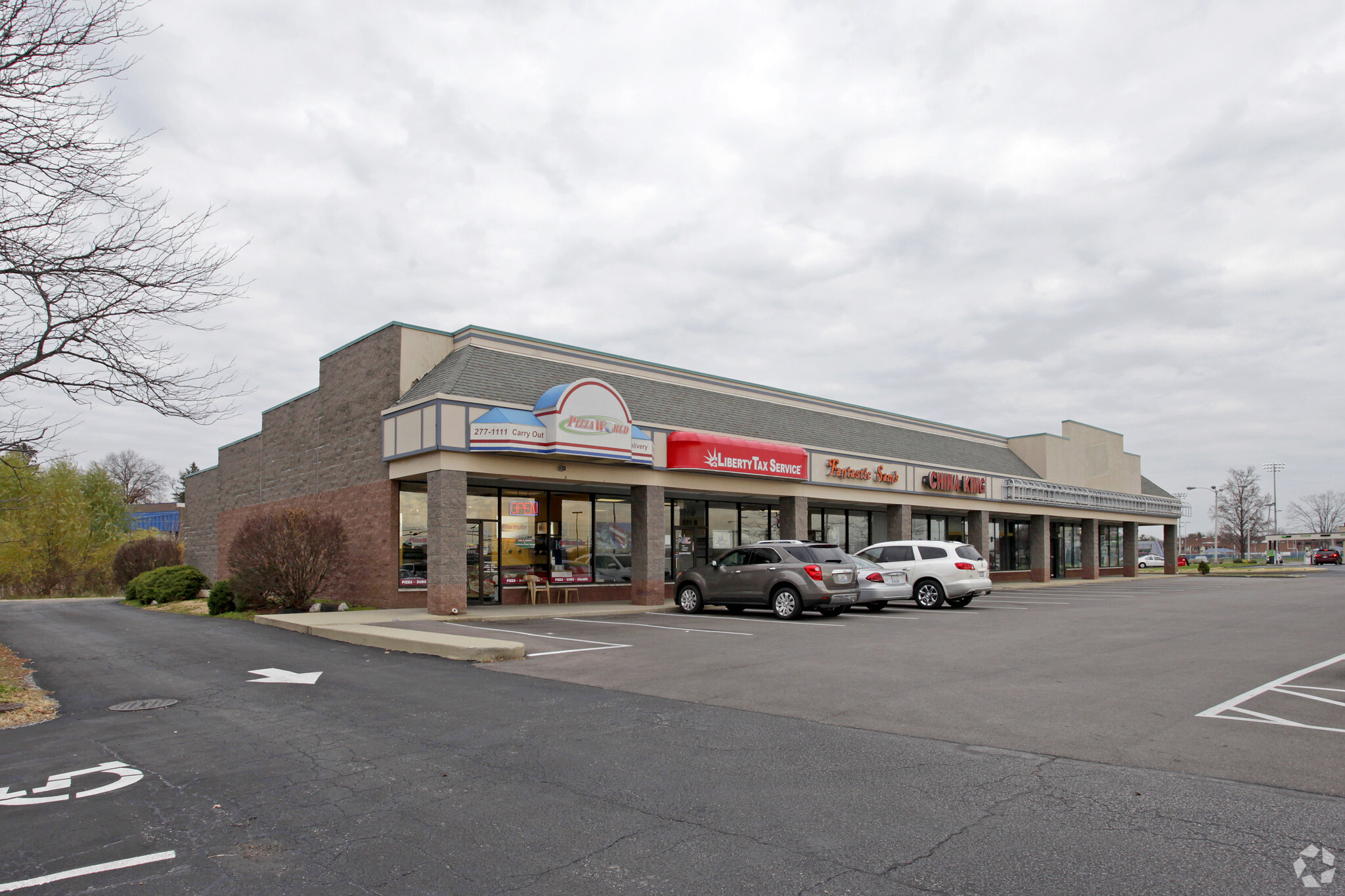 651 Carlyle Ave, Belleville, IL for lease Primary Photo- Image 1 of 3