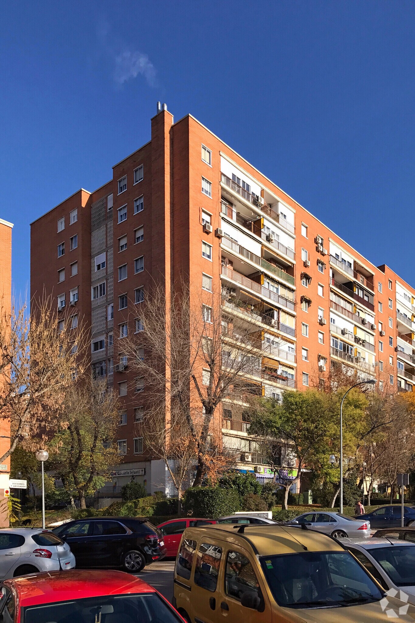 Calle Río Sella, 6, Móstoles, Madrid for lease Primary Photo- Image 1 of 3