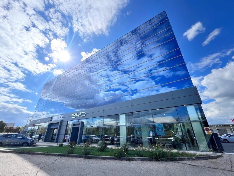 Calle Francisco Gervás, 1, Alcobendas, Madrid for lease - Primary Photo - Image 1 of 5