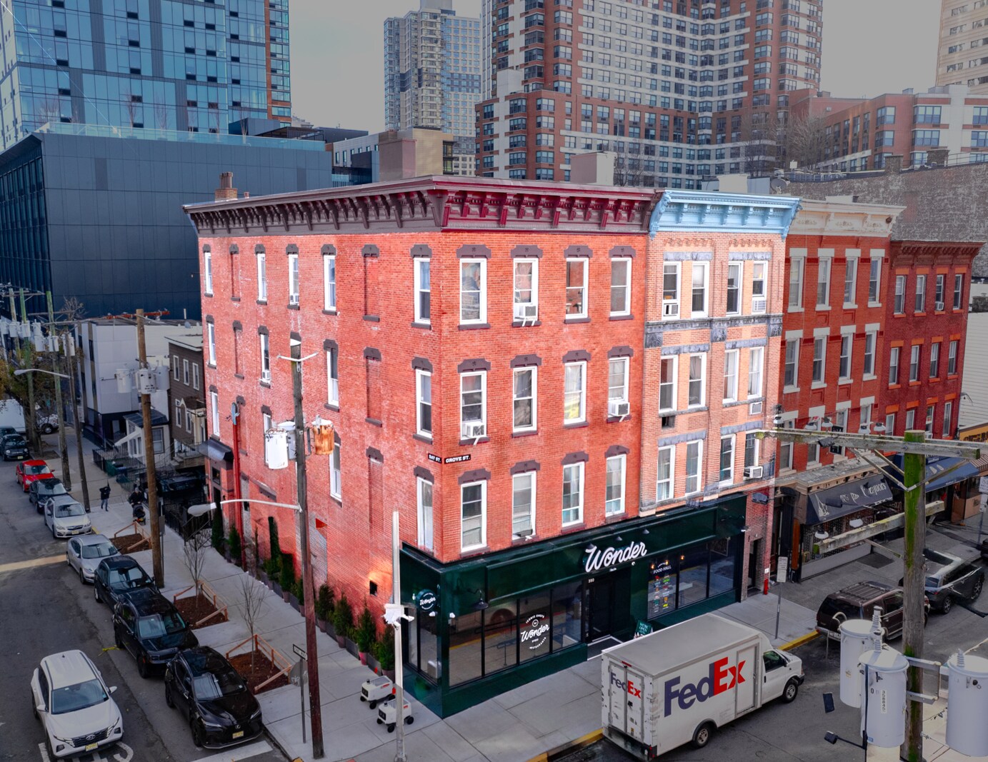 350 Grove St, Jersey City, NJ à vendre Photo principale- Image 1 de 12