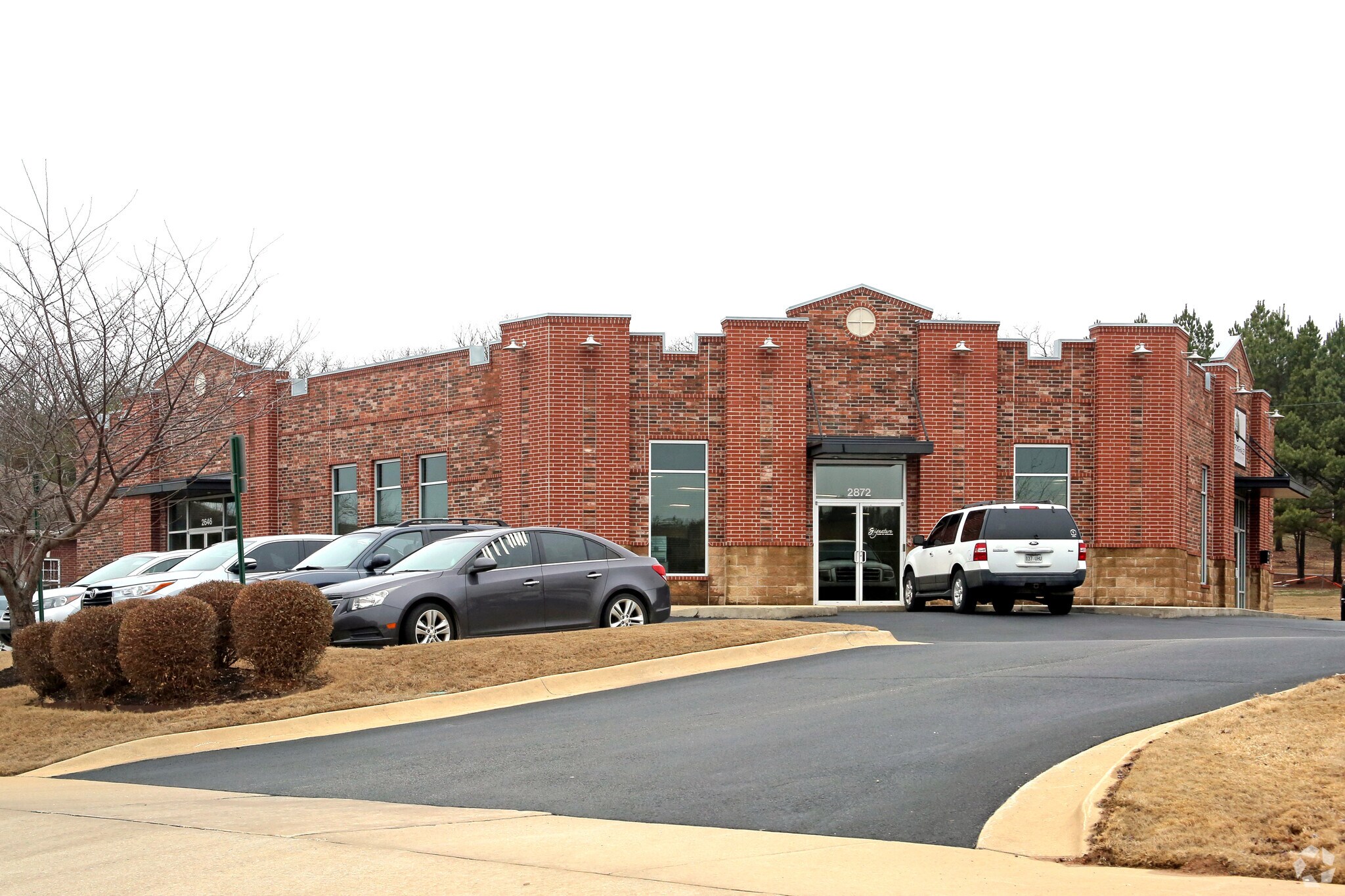 3887 N Crossover Rd, Fayetteville, AR for lease Building Photo- Image 1 of 13