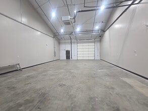 3275 North McDonald Street, McKinney, TX for lease Interior Photo- Image 2 of 13