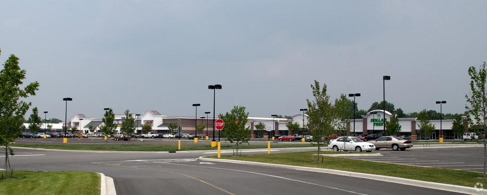 86-114 Town Center Rd, Fayetteville, WV for lease - Building Photo - Image 2 of 8