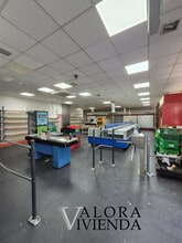 Retail in Alcorcón, Madrid for lease Interior Photo- Image 2 of 9
