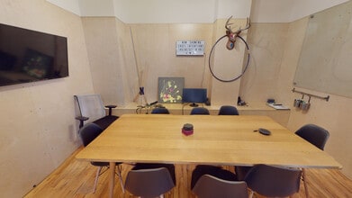 122-124 Rivington St, New York, NY for lease Interior Photo- Image 2 of 6